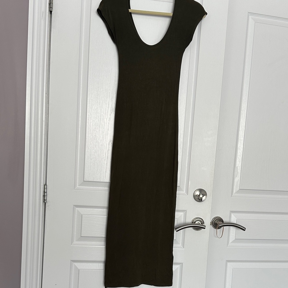 Chic Olive Maxi Dress